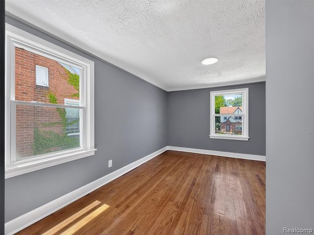 16608 Fenmore Street, Detroit, MI 48235