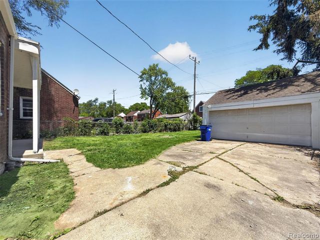 16608 Fenmore Street, Detroit, MI 48235