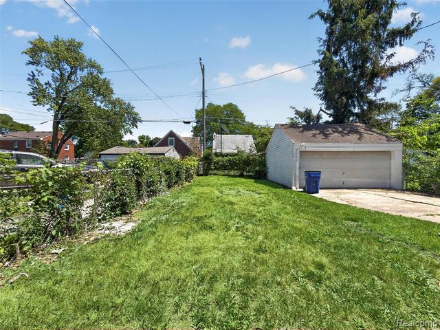 16608 Fenmore Street, Detroit, MI 48235