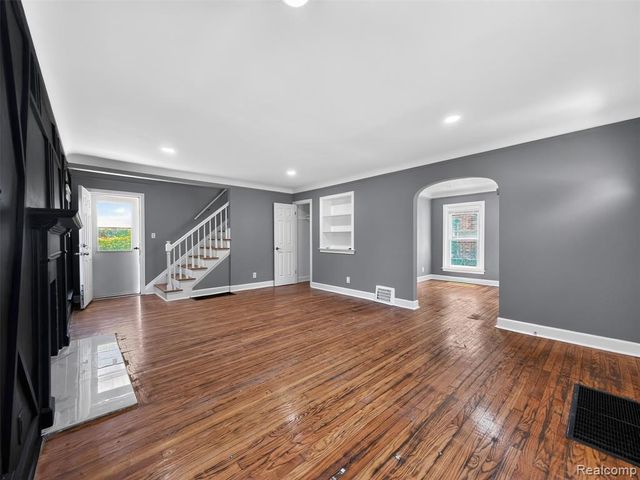 16608 Fenmore Street, Detroit, MI 48235