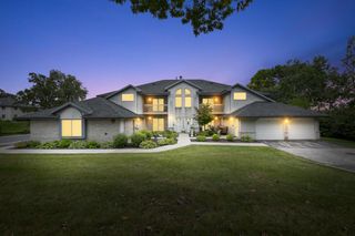 9448 W Loomis ROAD #6, Franklin, WI 53132