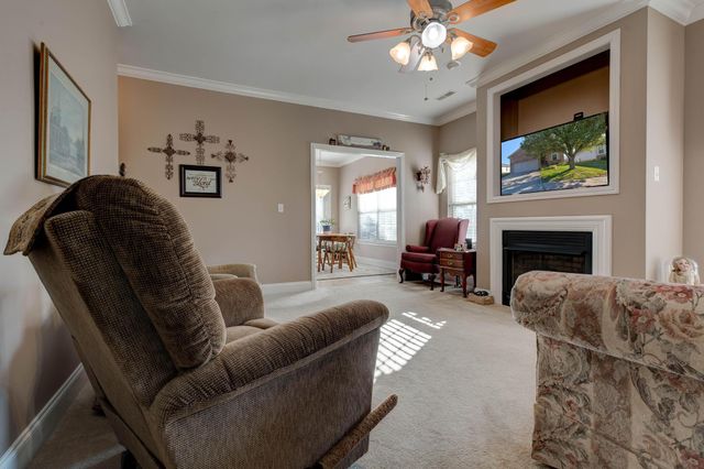 126 Seth Way, Georgetown, KY 40324