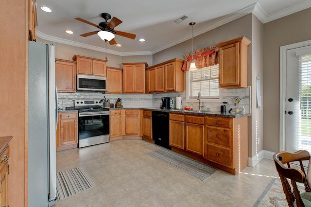 126 Seth Way, Georgetown, KY 40324