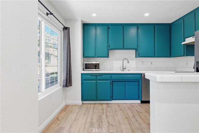 11119 Camarillo 110, North Hollywood, CA 91602