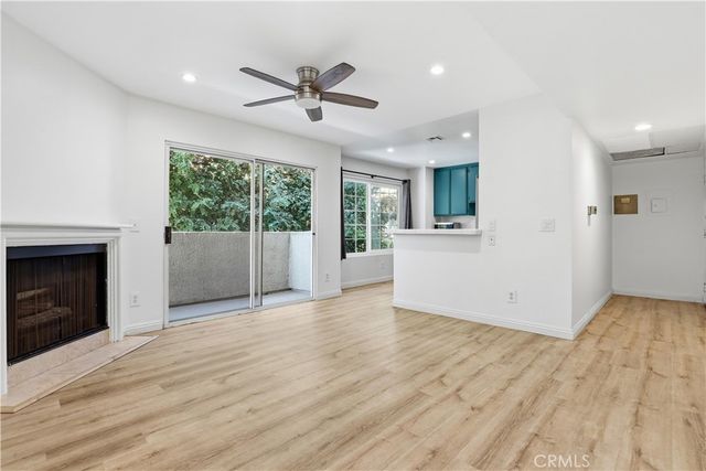 11119 Camarillo 110, North Hollywood, CA 91602