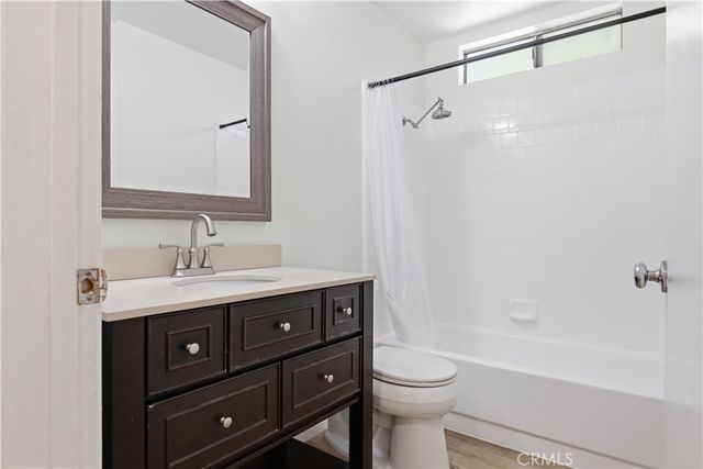 11119 Camarillo 110, North Hollywood, CA 91602