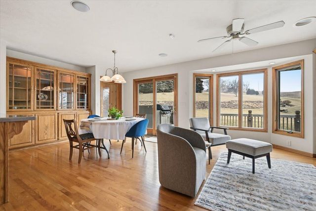 22231 STONEYBROOK Drive, Council Bluffs, IA 51503