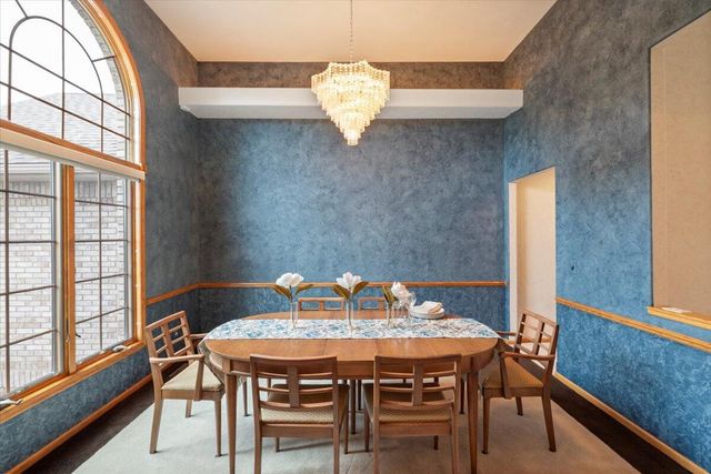 22231 STONEYBROOK Drive, Council Bluffs, IA 51503