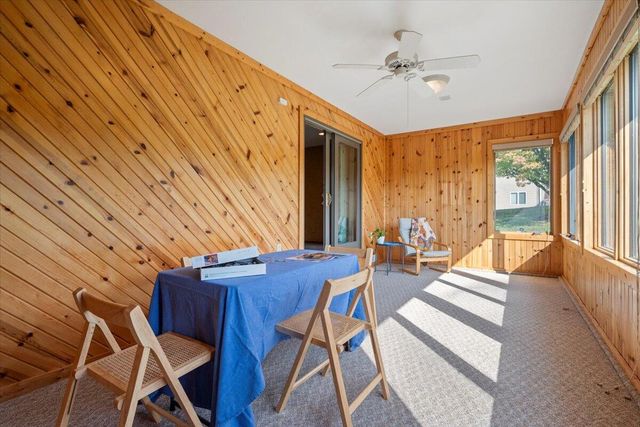 22231 STONEYBROOK Drive, Council Bluffs, IA 51503