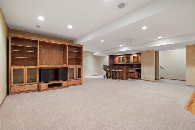 22231 STONEYBROOK Drive, Council Bluffs, IA 51503