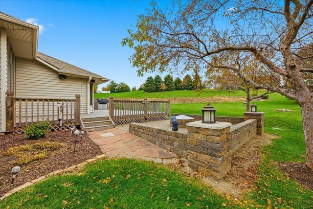 22231 STONEYBROOK Drive, Council Bluffs, IA 51503