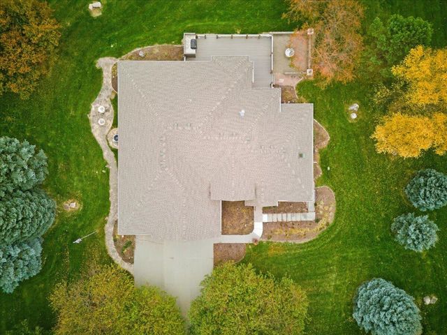 22231 STONEYBROOK Drive, Council Bluffs, IA 51503