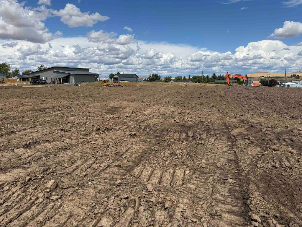 625 E Summit St, Reardan, WA 99029 photo 3