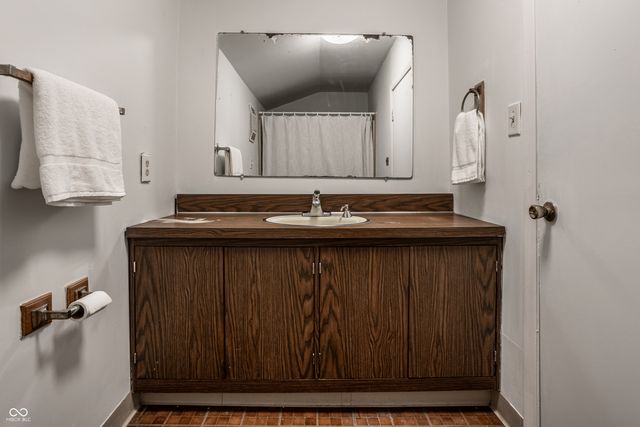 4452 Winthrop Avenue, Indianapolis, IN 46205