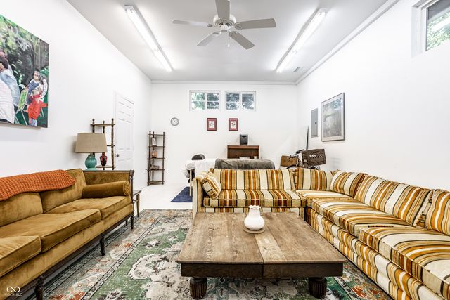 4452 Winthrop Avenue, Indianapolis, IN 46205