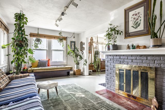 4452 Winthrop Avenue, Indianapolis, IN 46205