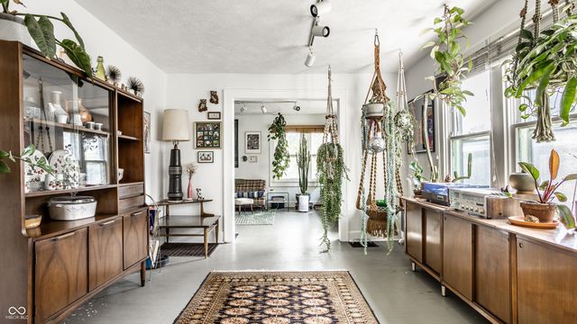 4452 Winthrop Avenue, Indianapolis, IN 46205