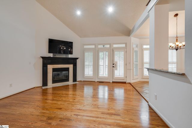 9 Kingsbury Way, Greenville, SC 29617