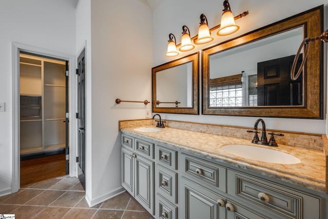9 Kingsbury Way, Greenville, SC 29617