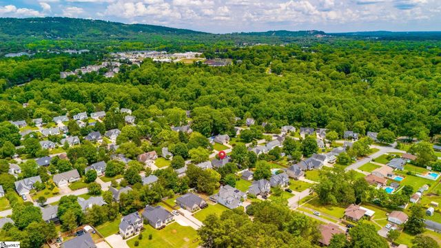 9 Kingsbury Way, Greenville, SC 29617