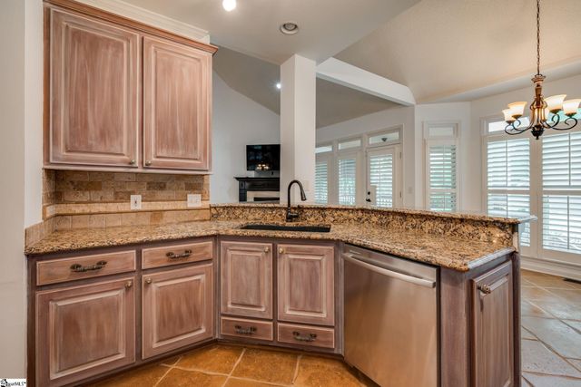 9 Kingsbury Way, Greenville, SC 29617