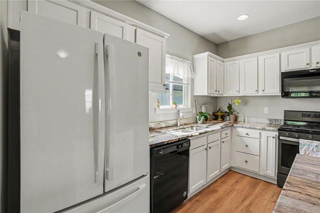 7728 NW 124th Street, Kansas City, MO 64163