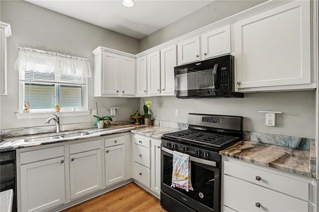 7728 NW 124th Street, Kansas City, MO 64163