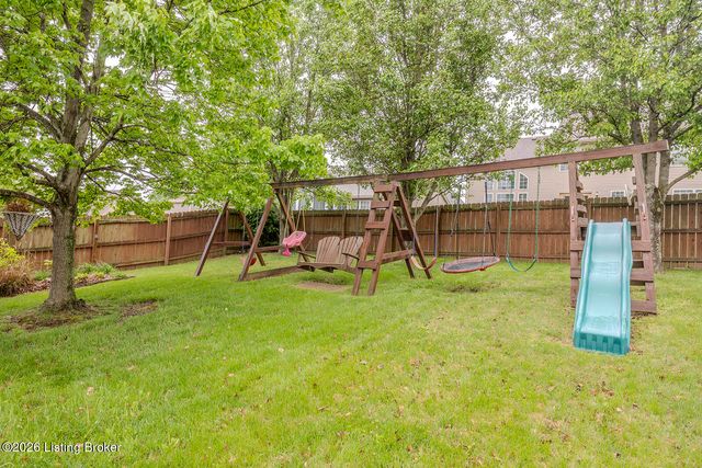 8506 Hunting Stock Pl, Louisville, KY 40291