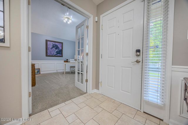 8506 Hunting Stock Pl, Louisville, KY 40291