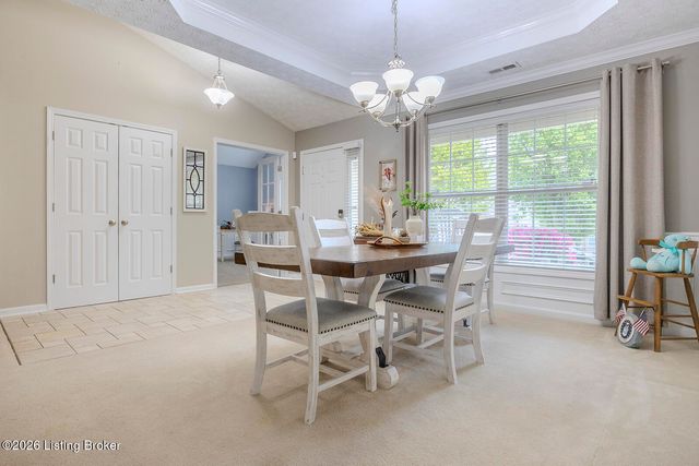 8506 Hunting Stock Pl, Louisville, KY 40291