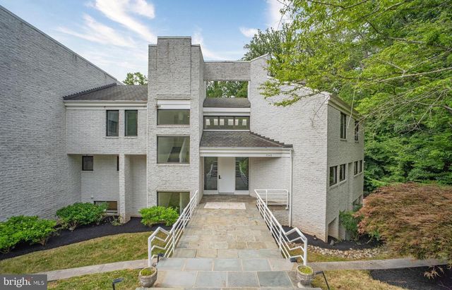 7545 POTOMAC FALL RD, Mclean, VA 22102