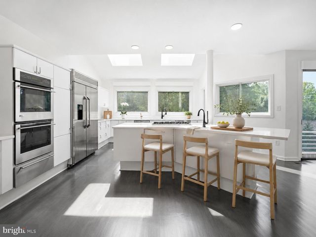 7545 POTOMAC FALL RD, Mclean, VA 22102