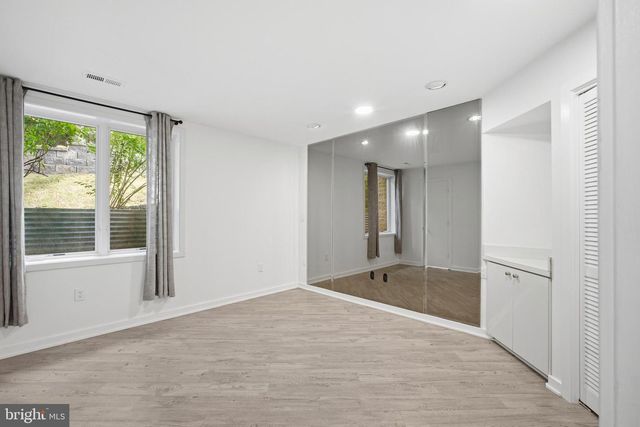 7545 POTOMAC FALL RD, Mclean, VA 22102