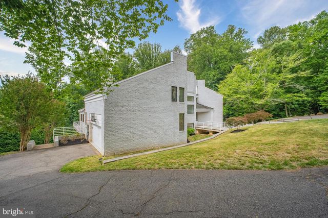 7545 POTOMAC FALL RD, Mclean, VA 22102