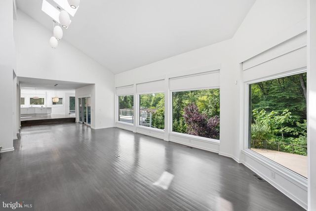 7545 POTOMAC FALL RD, Mclean, VA 22102