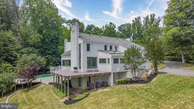 7545 POTOMAC FALL RD, Mclean, VA 22102