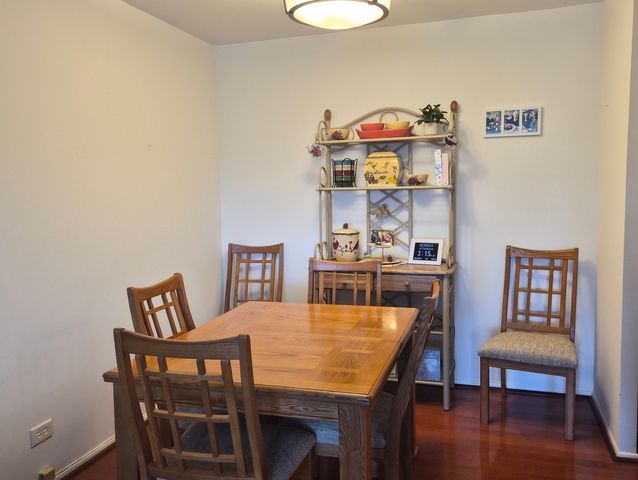 850 Wellington Avenue 403, Elk Grove Village, IL 60007