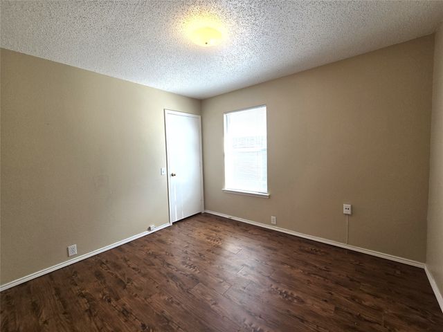 8329 Derby Lane, Fort Worth, TX 76123