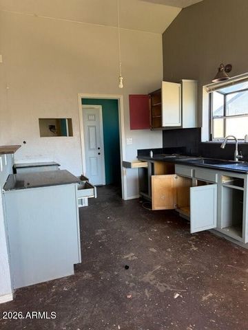 1155 N POPLAR Street, Gilbert, AZ 85233