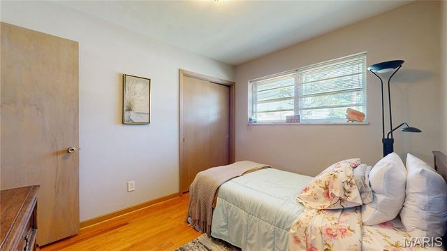 9334 Litzsinger Road, Rock Hill, MO 63144