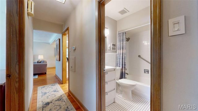 9334 Litzsinger Road, Rock Hill, MO 63144