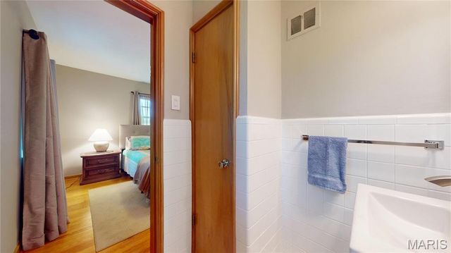 9334 Litzsinger Road, Rock Hill, MO 63144