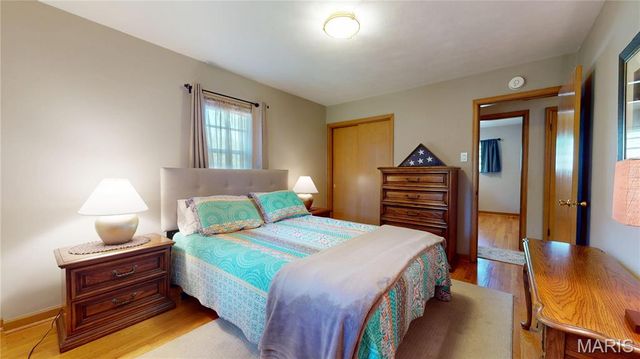 9334 Litzsinger Road, Rock Hill, MO 63144