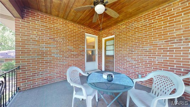 9334 Litzsinger Road, Rock Hill, MO 63144