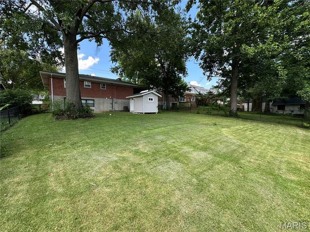 9334 Litzsinger Road, Rock Hill, MO 63144