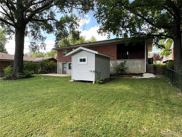 9334 Litzsinger Road, Rock Hill, MO 63144