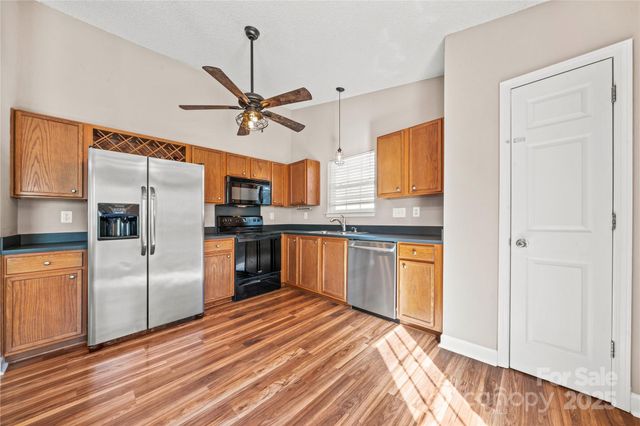 925 Anchor Way NE, Kannapolis, NC 28083