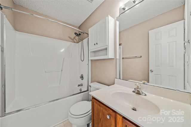 925 Anchor Way NE, Kannapolis, NC 28083