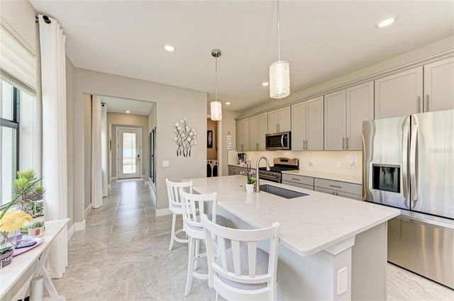 7575 SUMMERLAND COVE, Lakewood Ranch, FL 34202