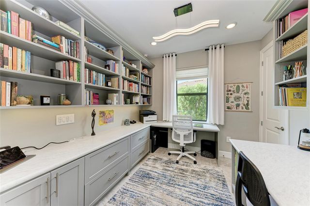 7575 SUMMERLAND COVE, Lakewood Ranch, FL 34202